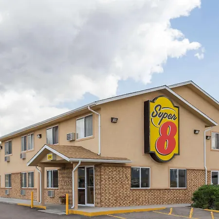 Super 8 By Wyndham Nephi Hotel